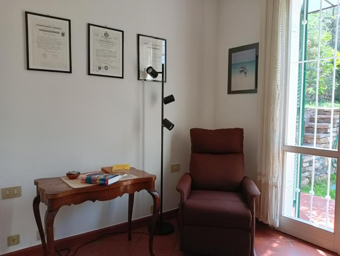 Villetta Con Giardino A Due Passi Dal Mare Imperia Kültér fotó